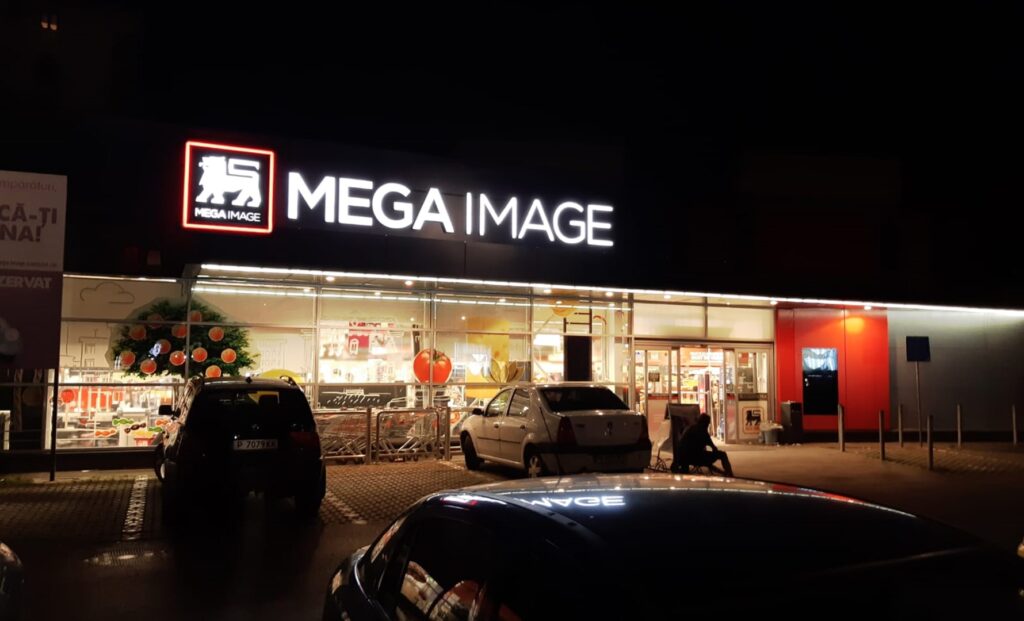 Mega-Image-Facade-and-Brand-Design-(1)-min