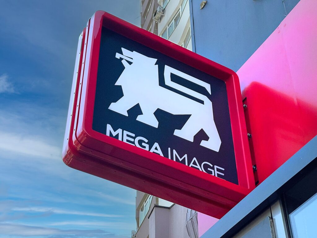 Mega-Image-Facade-and-Brand-Design-(6)-min