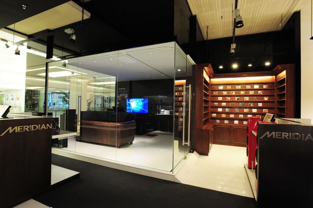 Meridian-Retail-Concept-(2)-min