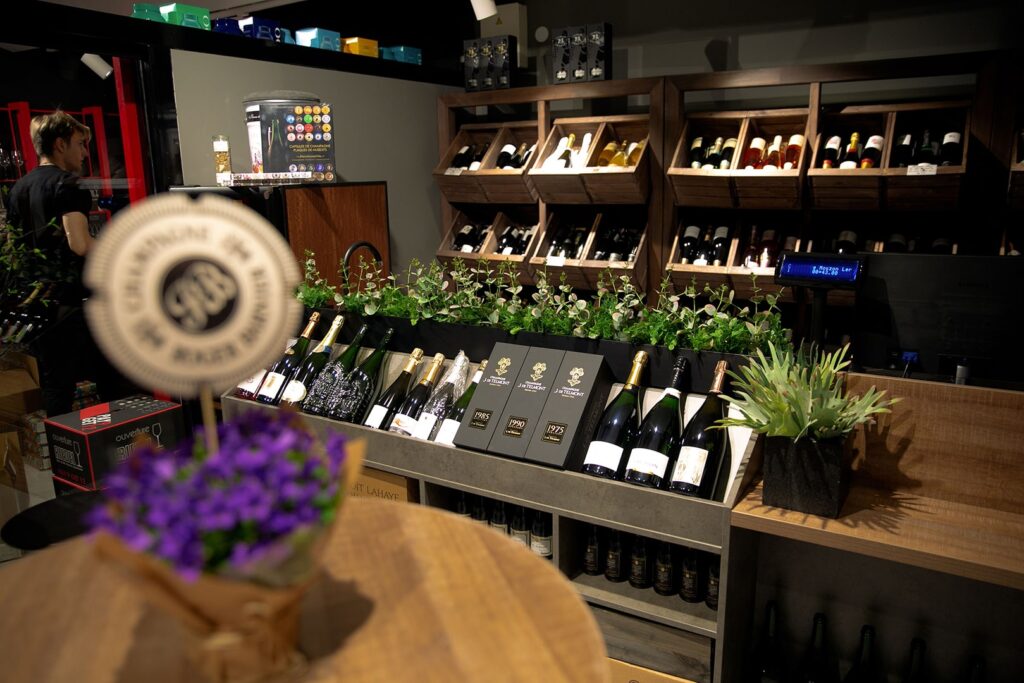 Panorama-Guormet-new-food-hall-(3)-min