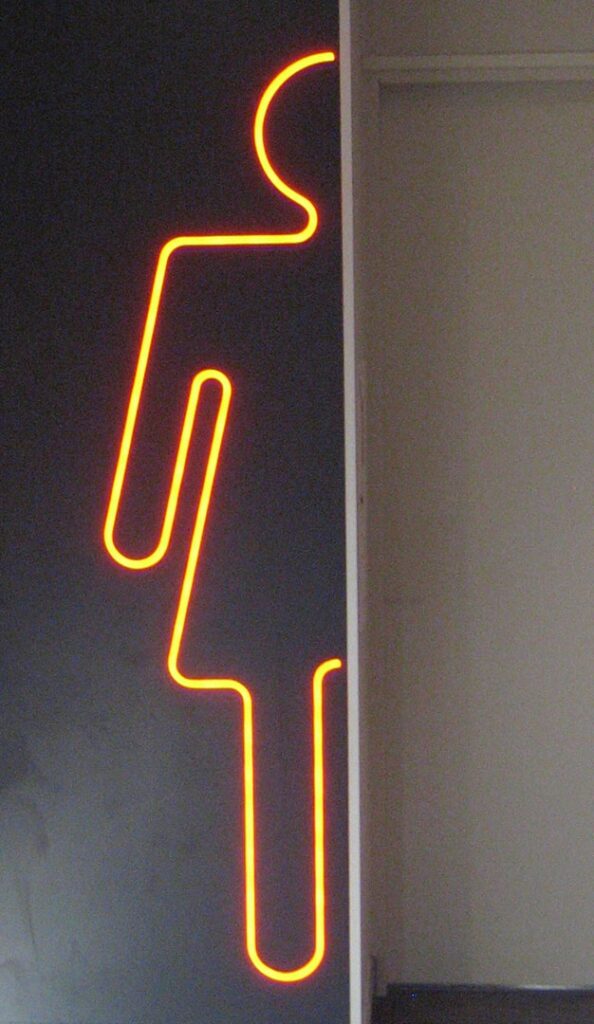 Parnu-Keskus-Brand-and-Signage-(7)-min