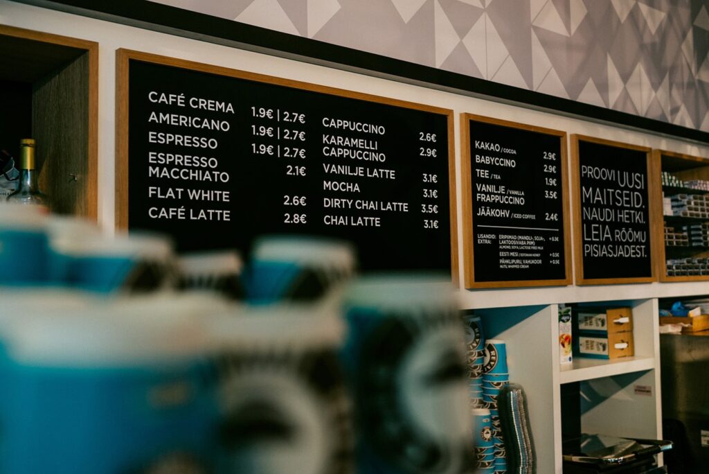 Reval-Cafe-to-go-new-store-concpet-(2)-min