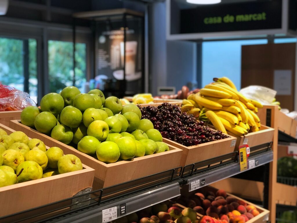 Fresh-Bazar-Mega-Image-Facade-and-Brand-Design-(10)-min