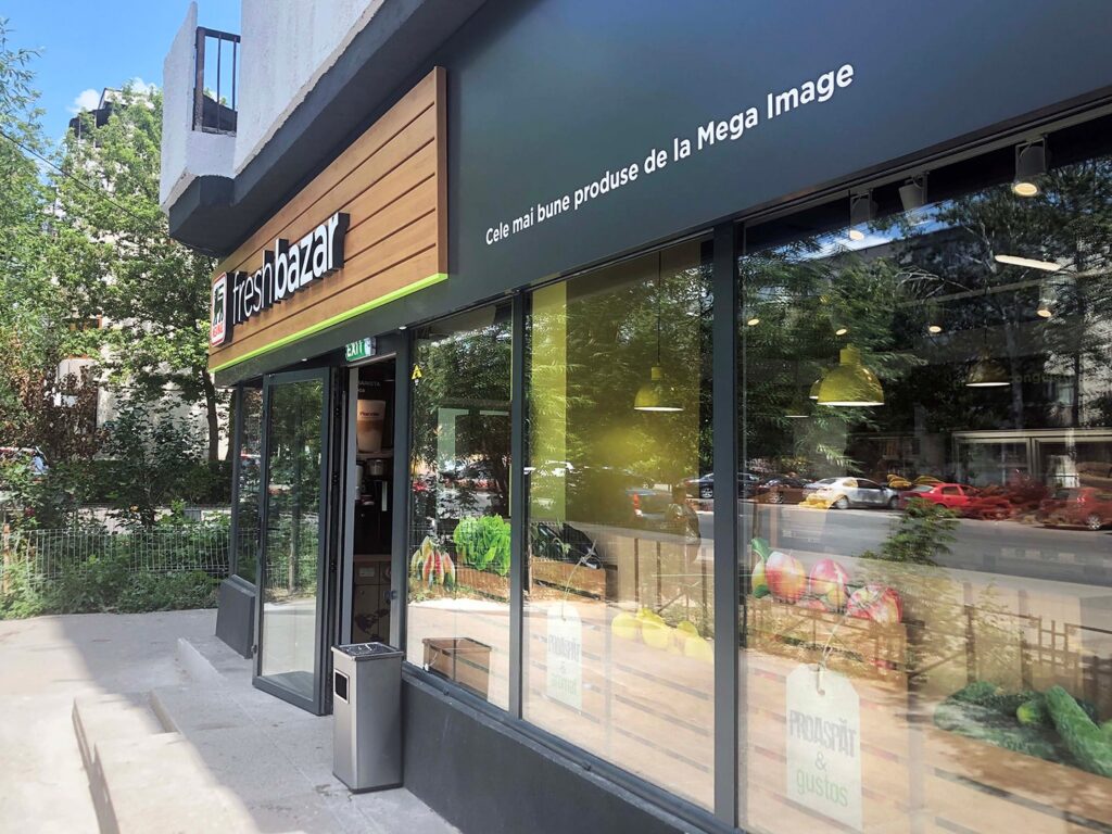 Fresh-Bazar-Mega-Image-Facade-and-Brand-Design-(9)-min