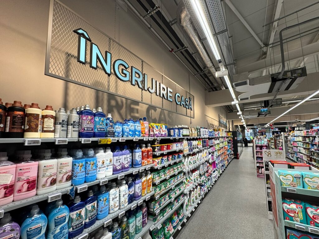 Mega-Image-Retail-Design-(10)-min