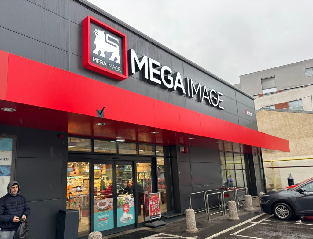 Mega-Image-Retail-Design-(3)-min