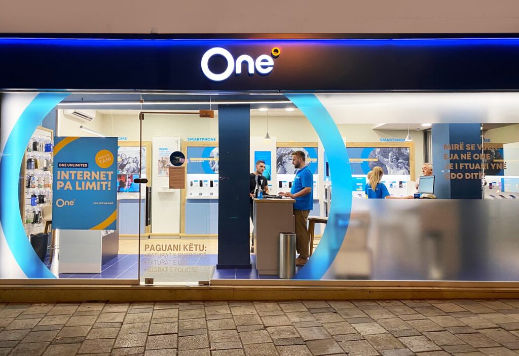 One-Telecommunications-New-Retail-Concept-(8)-min