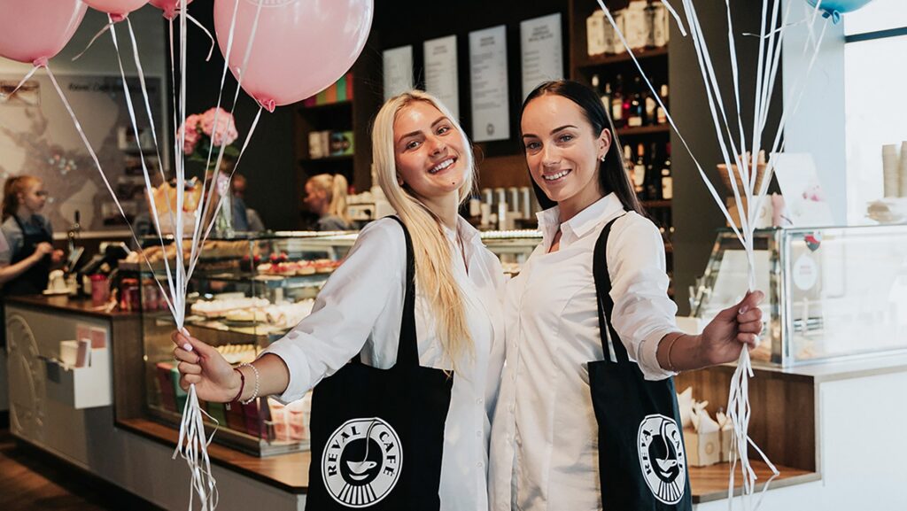 Reval-Cafe-Rocca-Al-Mare-(11)-min