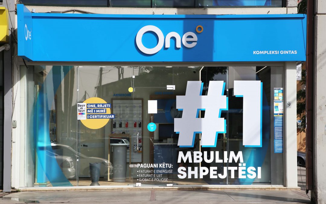 One Telecommunications, Albania – The store as a billboard