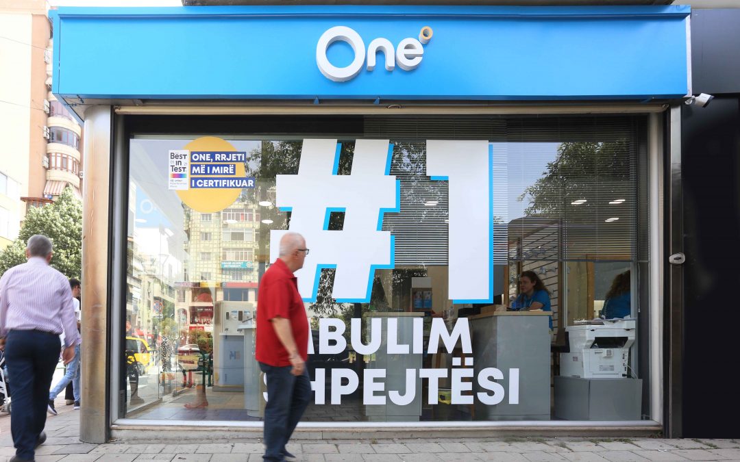 One Telecommunications – The store as a billboard